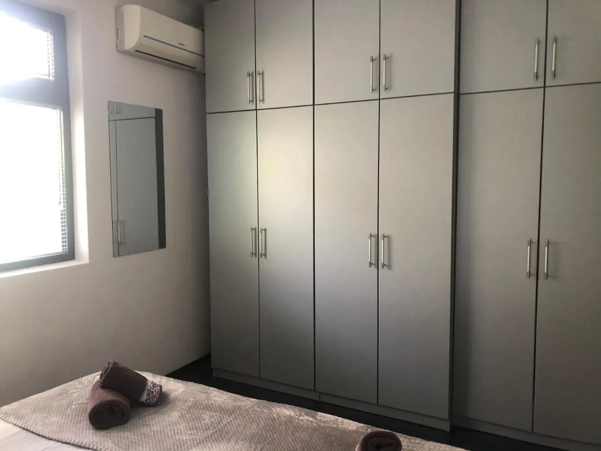 Sarafovo Beach Apartment Mit Terrasse بورغاس
