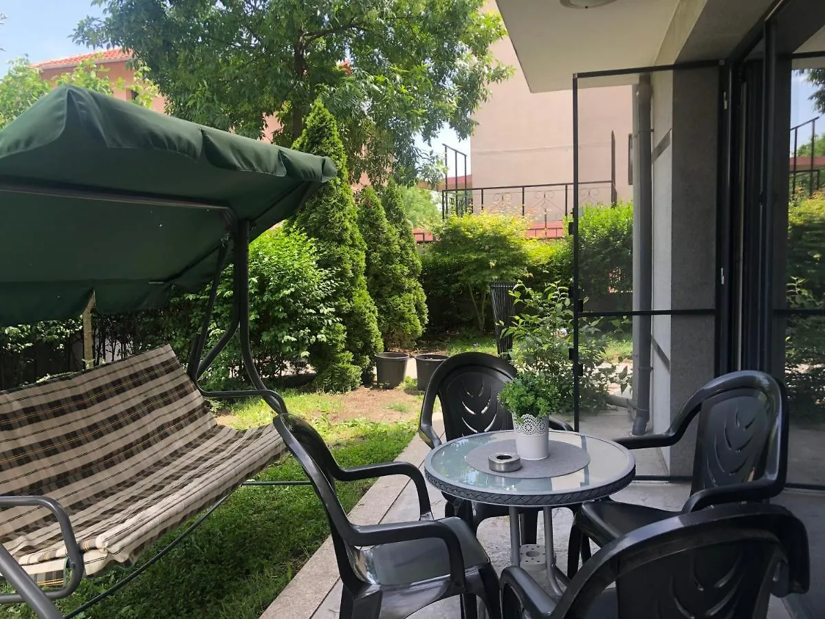 Sarafovo Beach Apartment Mit Terrasse بورغاس