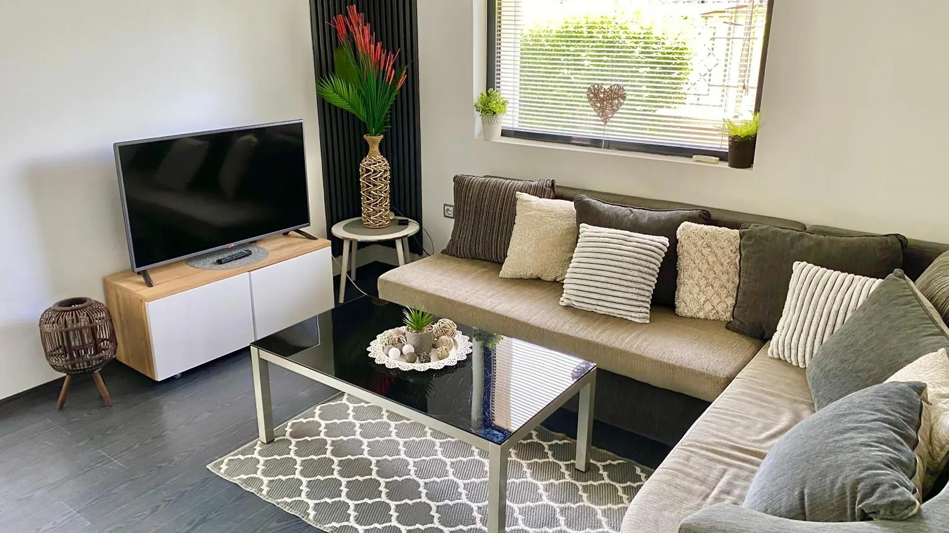 Sarafovo Beach Apartment Mit Terrasse بورغاس